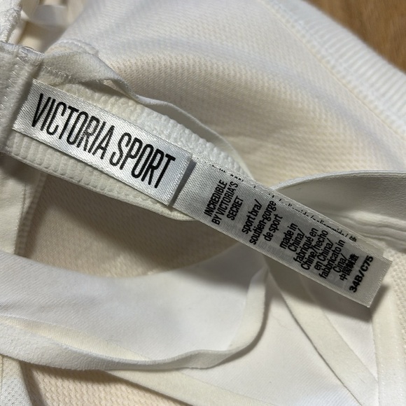 Victoria Sport Padded Racerback Sports Bra - Picture 3 of 6